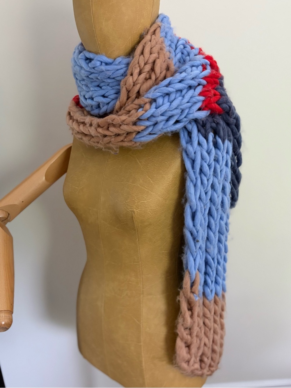 AERIE Chunky Knit Blue & Tan Women's Fuzzy Knit Scarf with Red Accent